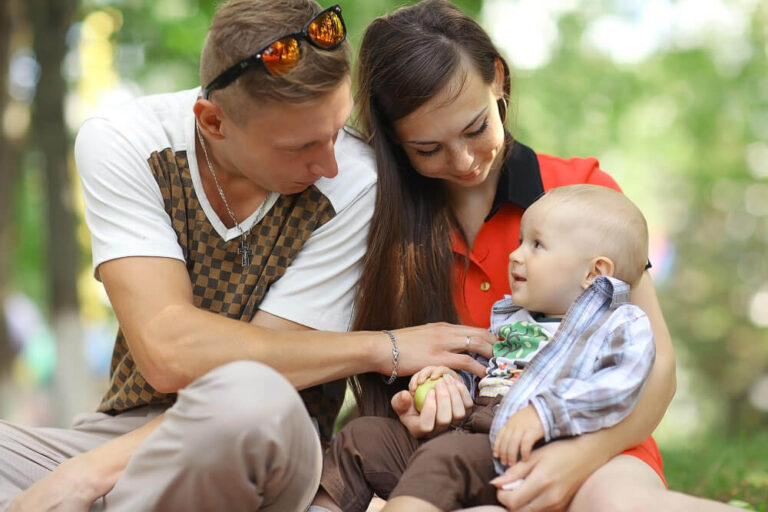 Jak adoptować dziecko w Polsce – Krok po kroku